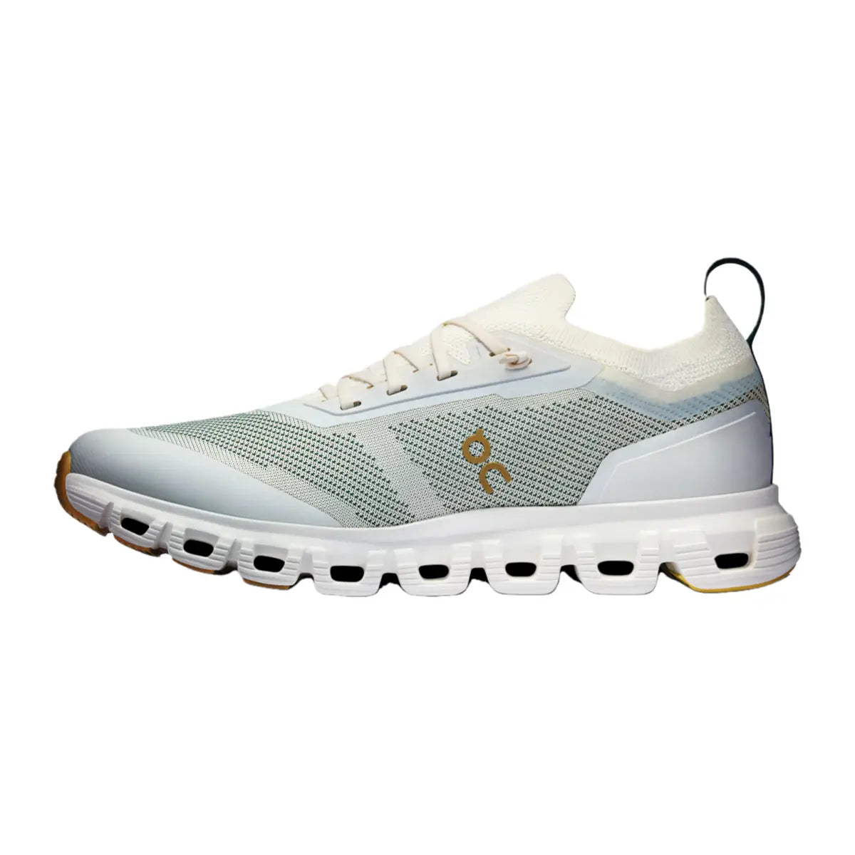 Cloud 6 Versa Refined comfort made to move with you.