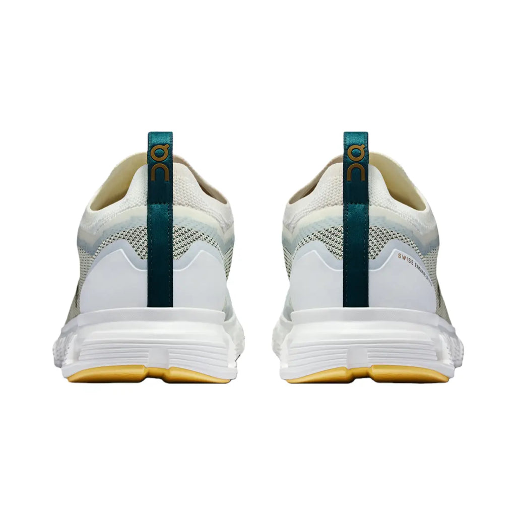 Cloud 6 Versa Refined comfort made to move with you.