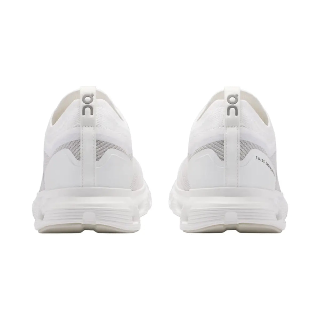 Cloud 6 Versa Refined comfort made to move with you.